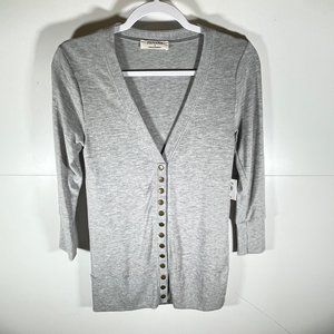 🔴LAST CHANCE🔴 NWT Snap Front Cardigan Sweater